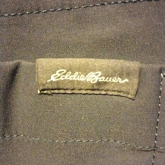 Eddie Bauer NWOT Men's Rainer Shorts Size 40 - Picture 1 of 12